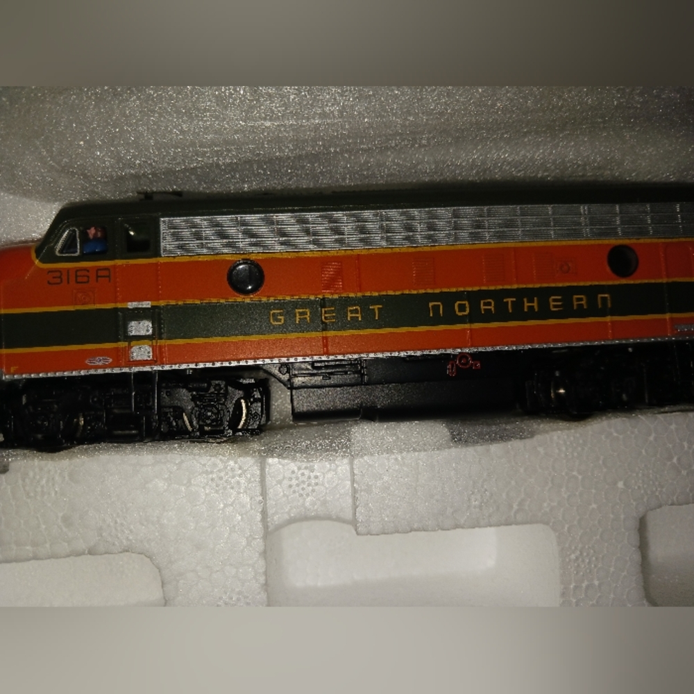 Hawthorne Village great northern diesel locomotive